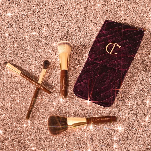 Charlotte’s Magic Mini Brush Set - Picture 3 of 4